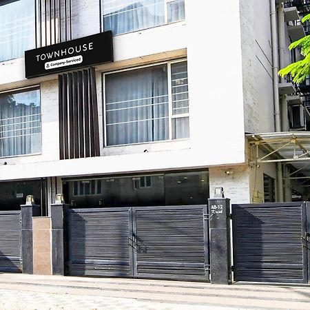 Super Townhouse New Town Formerly Krish Residency Kolkata Bagian luar foto